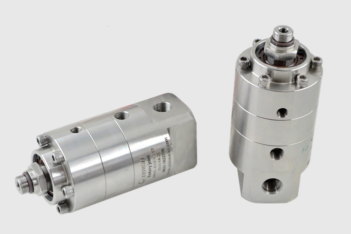 Ultra high pressure rotary joint